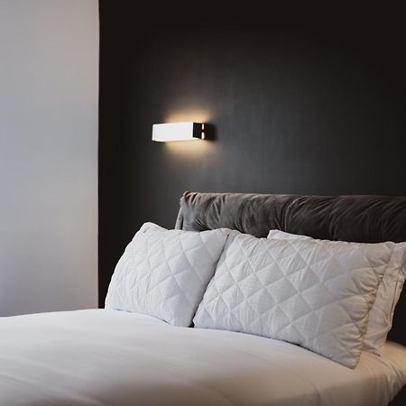 Luxury Apartment By Ocean Village Marina Southampton Bagian luar foto