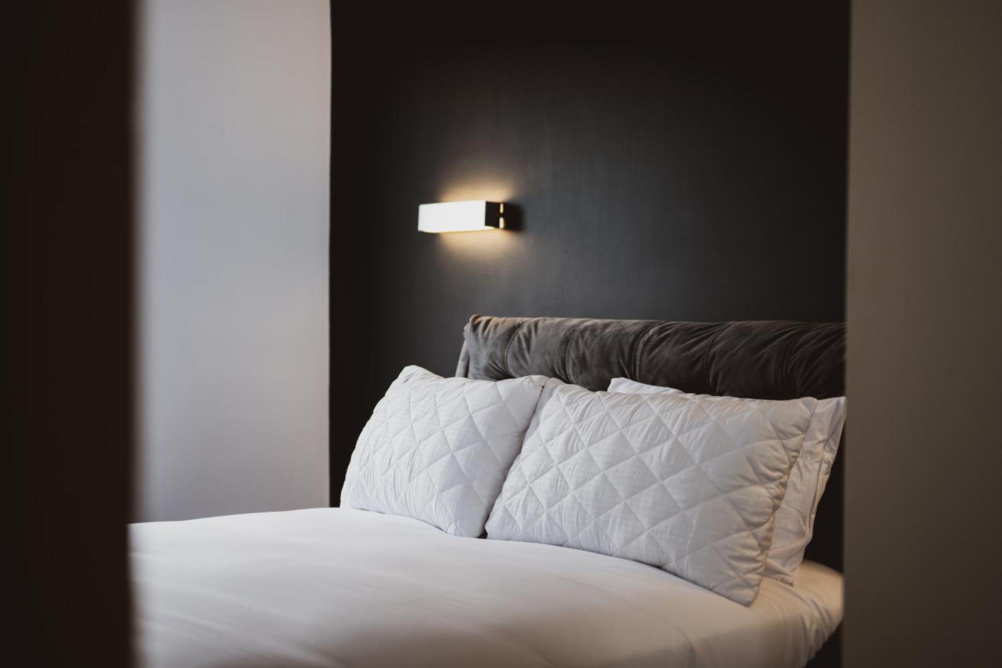 Luxury Apartment By Ocean Village Marina Southampton Bagian luar foto